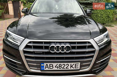 Позашляховик / Кросовер Audi Q5 2018 в 