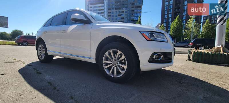 Позашляховик / Кросовер Audi Q5 2015 в Києві