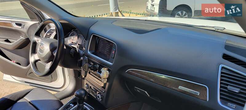 Позашляховик / Кросовер Audi Q5 2015 в Києві