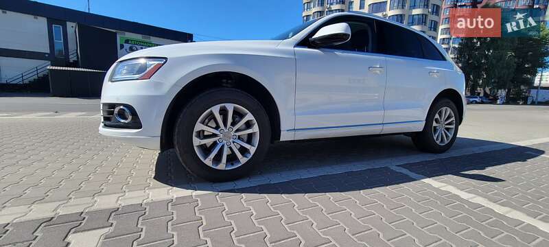 Позашляховик / Кросовер Audi Q5 2015 в Києві