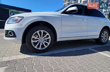 Внедорожник / Кроссовер Audi Q5 2015 в 