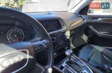 Внедорожник / Кроссовер Audi Q5 2015 в 