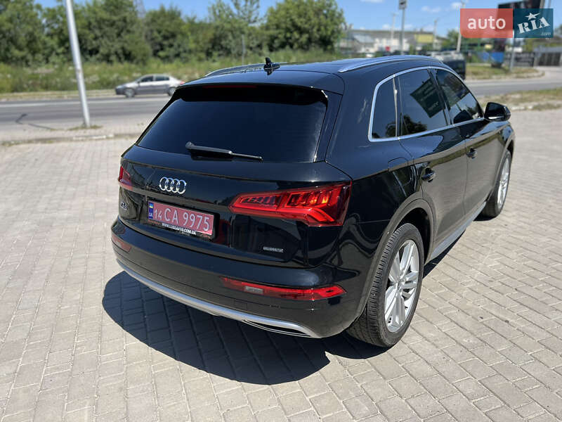 Внедорожник / Кроссовер Audi Q5 2019 в Ивано-Франковске