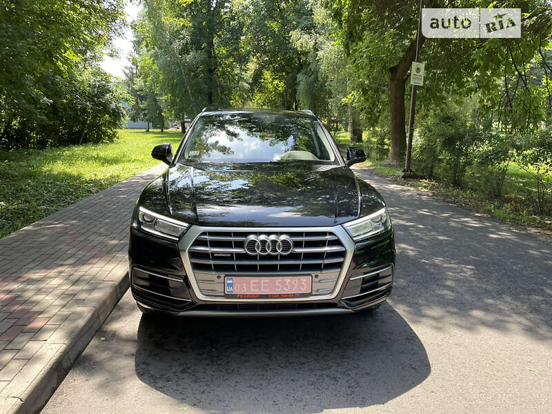 Внедорожник / Кроссовер Audi Q5 2017 в Луцке