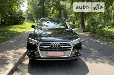 Внедорожник / Кроссовер Audi Q5 2017 в 