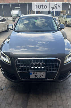 Внедорожник / Кроссовер Audi Q5 2015 в 