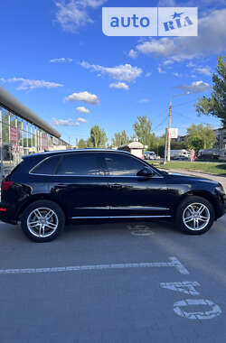 Внедорожник / Кроссовер Audi Q5 2015 в 