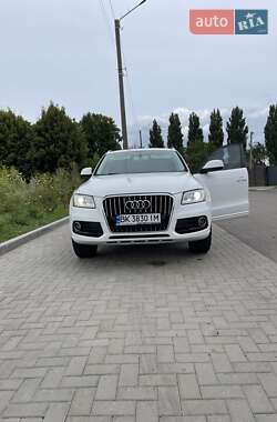 Внедорожник / Кроссовер Audi Q5 2013 в 