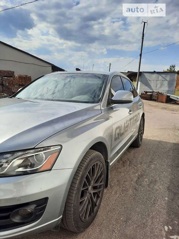 Внедорожник / Кроссовер Audi Q5 2011 в Луцке
