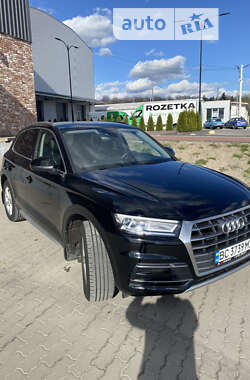 Позашляховик / Кросовер Audi Q5 2017 в Львові