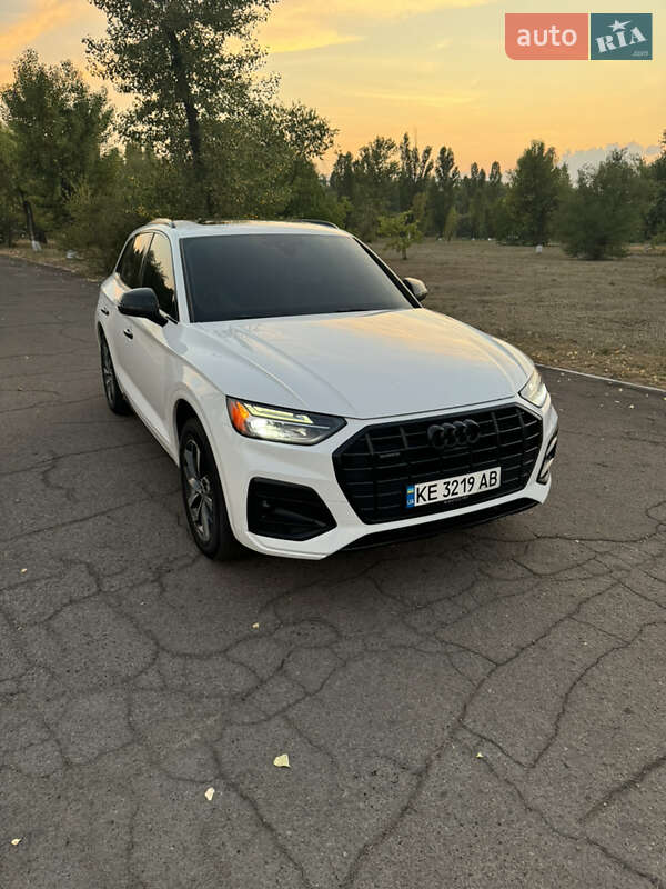 Внедорожник / Кроссовер Audi Q5 2021 в Каменском