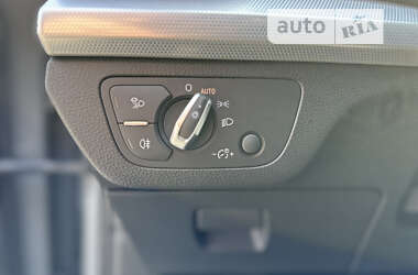 Внедорожник / Кроссовер Audi Q5 2022 в 