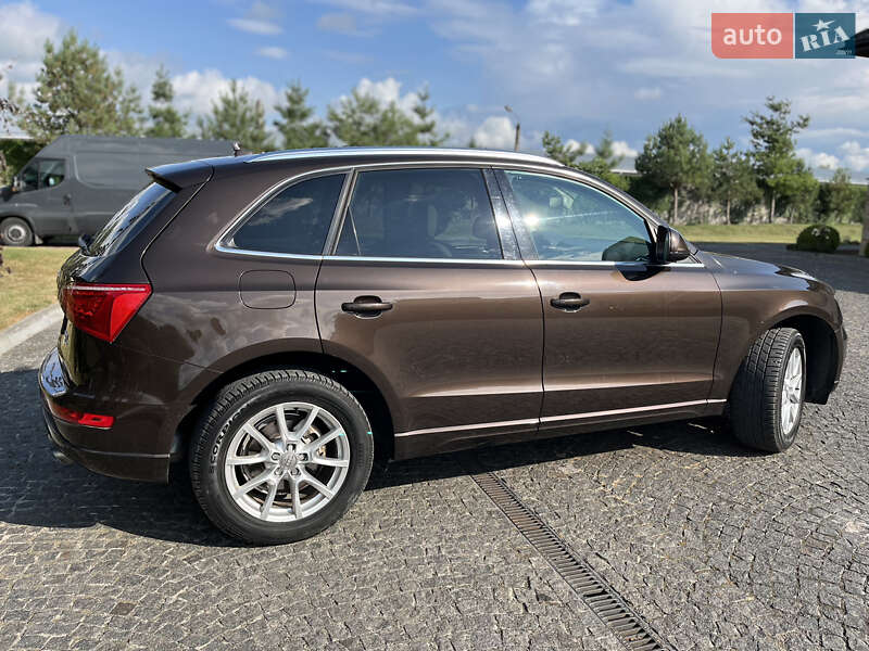 Позашляховик / Кросовер Audi Q5 2010 в Львові