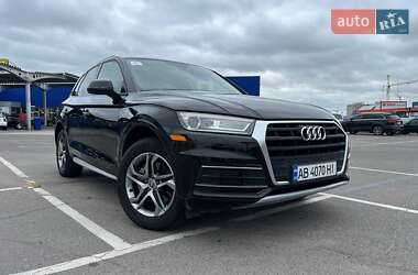 Внедорожник / Кроссовер Audi Q5 2018 в 