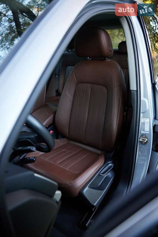 Позашляховик / Кросовер Audi Q5 2018 в Львові