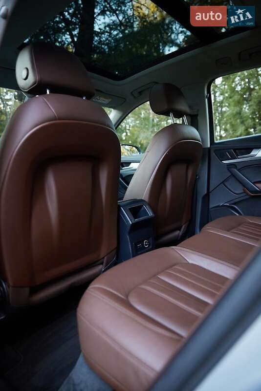 Позашляховик / Кросовер Audi Q5 2018 в Львові