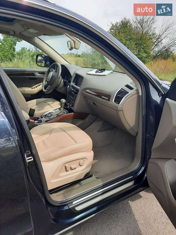 Внедорожник / Кроссовер Audi Q5 2011 в Львове