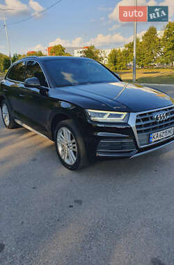 Позашляховик / Кросовер Audi Q5 2017 в Києві