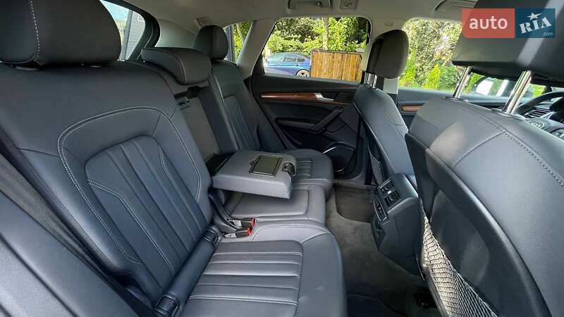 Внедорожник / Кроссовер Audi Q5 2020 в Львове