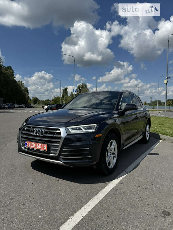 Позашляховик / Кросовер Audi Q5 2018 в Вінниці