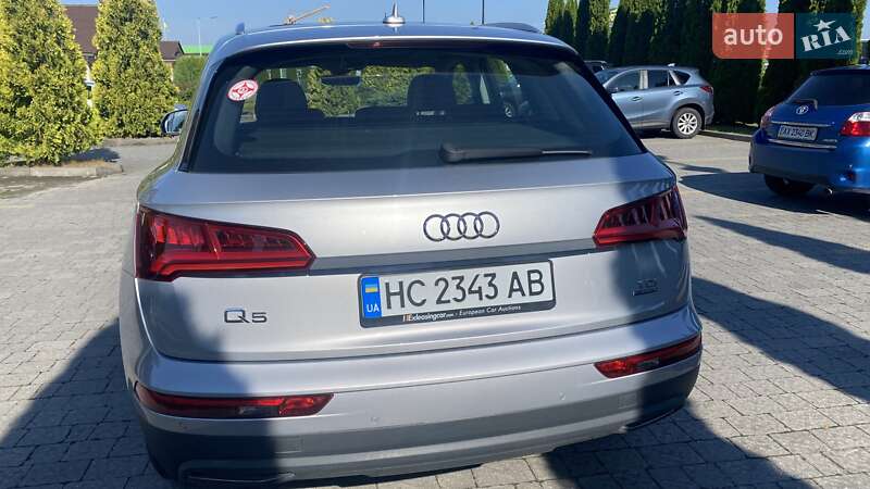 Позашляховик / Кросовер Audi Q5 2018 в Львові