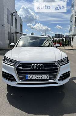 Позашляховик / Кросовер Audi Q5 2018 в Києві