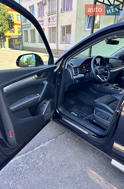 Внедорожник / Кроссовер Audi Q5 2020 в 