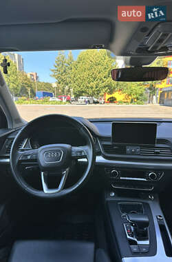 Внедорожник / Кроссовер Audi Q5 2020 в 