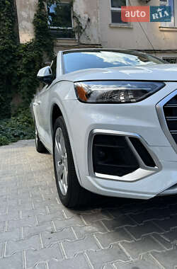 Внедорожник / Кроссовер Audi Q5 2020 в 