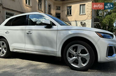 Внедорожник / Кроссовер Audi Q5 2020 в 