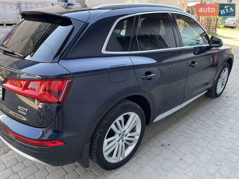 Внедорожник / Кроссовер Audi Q5 2018 в Ивано-Франковске