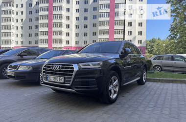 Внедорожник / Кроссовер Audi Q5 2017 в Новояворовске