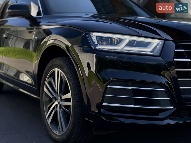 Внедорожник / Кроссовер Audi Q5 2020 в Львове