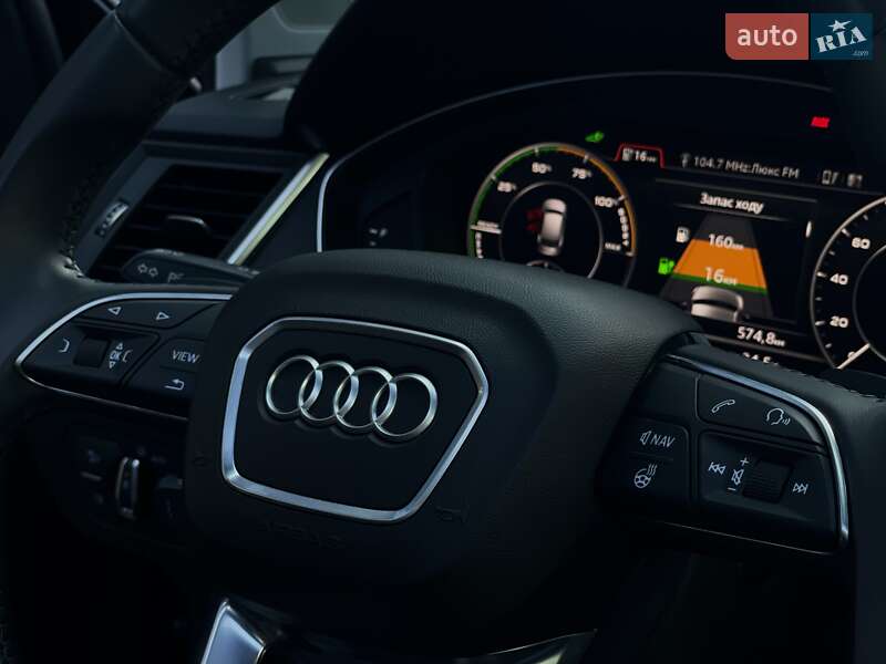 Внедорожник / Кроссовер Audi Q5 2020 в Львове