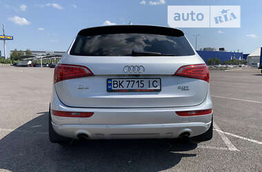 Внедорожник / Кроссовер Audi Q5 2010 в Ровно