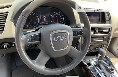 Внедорожник / Кроссовер Audi Q5 2010 в Ровно