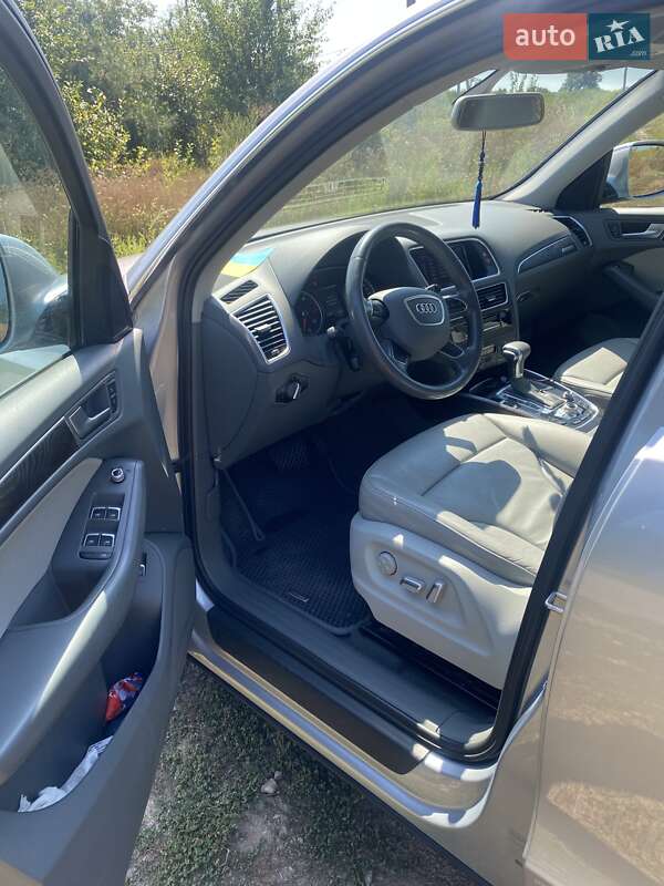 Внедорожник / Кроссовер Audi Q5 2015 в Киеве