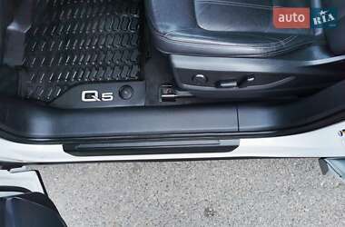 Внедорожник / Кроссовер Audi Q5 2020 в 