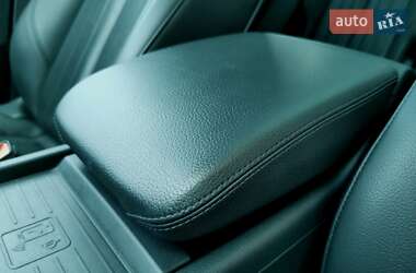 Внедорожник / Кроссовер Audi Q5 2020 в 