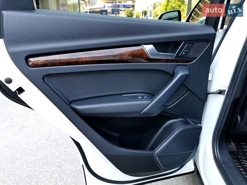 Внедорожник / Кроссовер Audi Q5 2020 в Киеве фото 41 Внедорожник / Кроссовер Audi Q5 2020 в Киеве