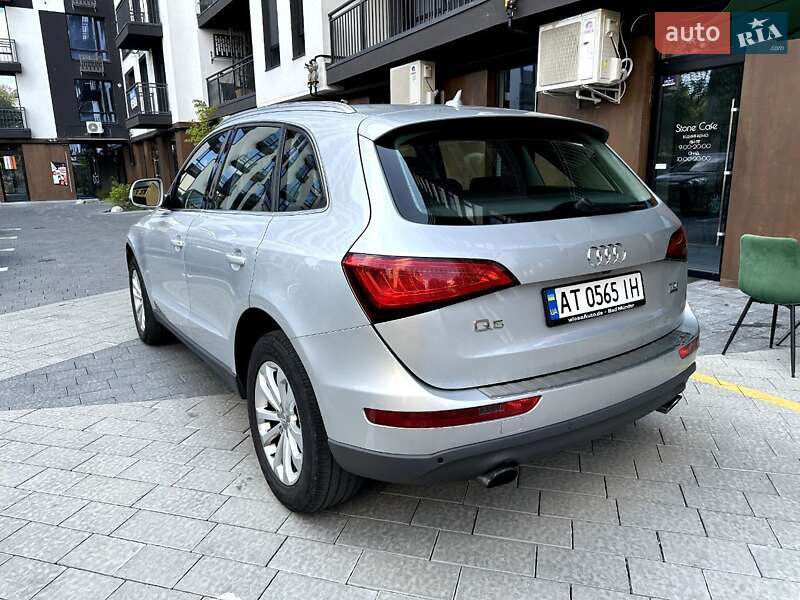 Внедорожник / Кроссовер Audi Q5 2013 в Калуше