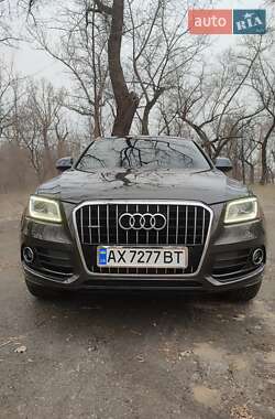 Внедорожник / Кроссовер Audi Q5 2015 в 