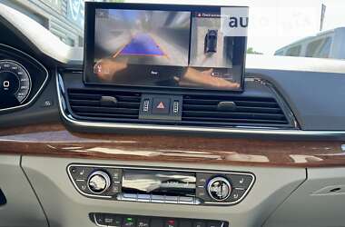Позашляховик / Кросовер Audi Q5 2022 в 