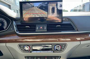 Позашляховик / Кросовер Audi Q5 2022 в 