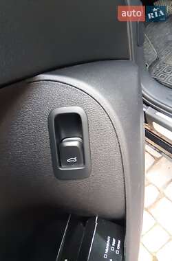 Внедорожник / Кроссовер Audi Q5 2011 в 