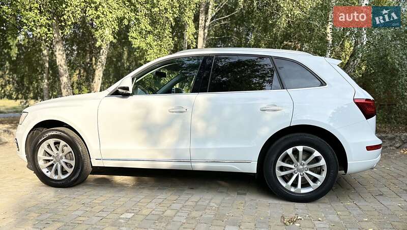 Внедорожник / Кроссовер Audi Q5 2015 в Харькове