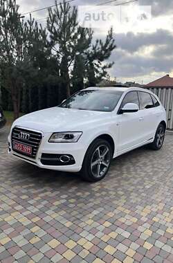 Внедорожник / Кроссовер Audi Q5 2015 в Луцке