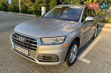 Внедорожник / Кроссовер Audi Q5 2018 в 
