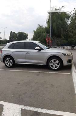 Позашляховик / Кросовер Audi Q5 2018 в Києві