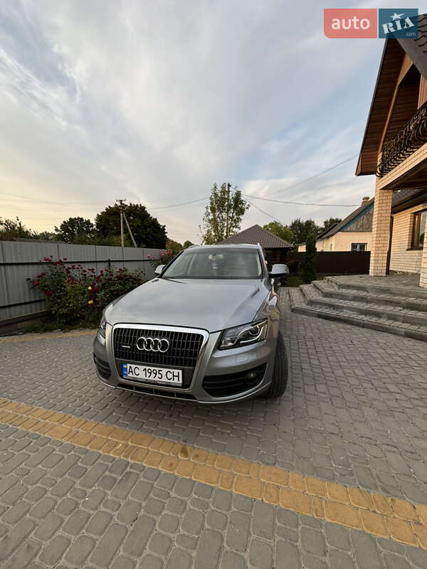 Позашляховик / Кросовер Audi Q5 2011 в Луцьку